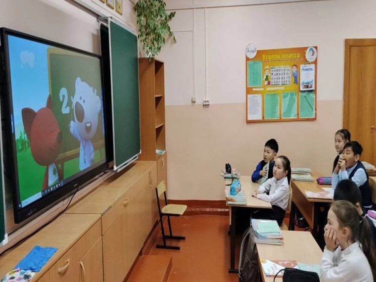 В гостях у «Ми-ми-мишек»: учимся питаться правильно.